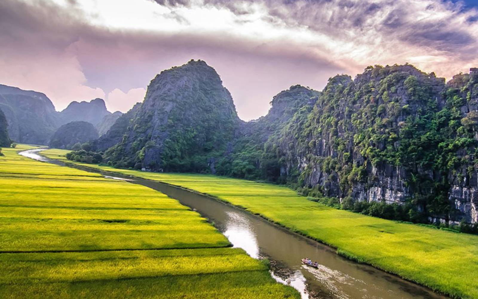 Vietnam Weather in June: Hot & Rainy? Best Places to Go