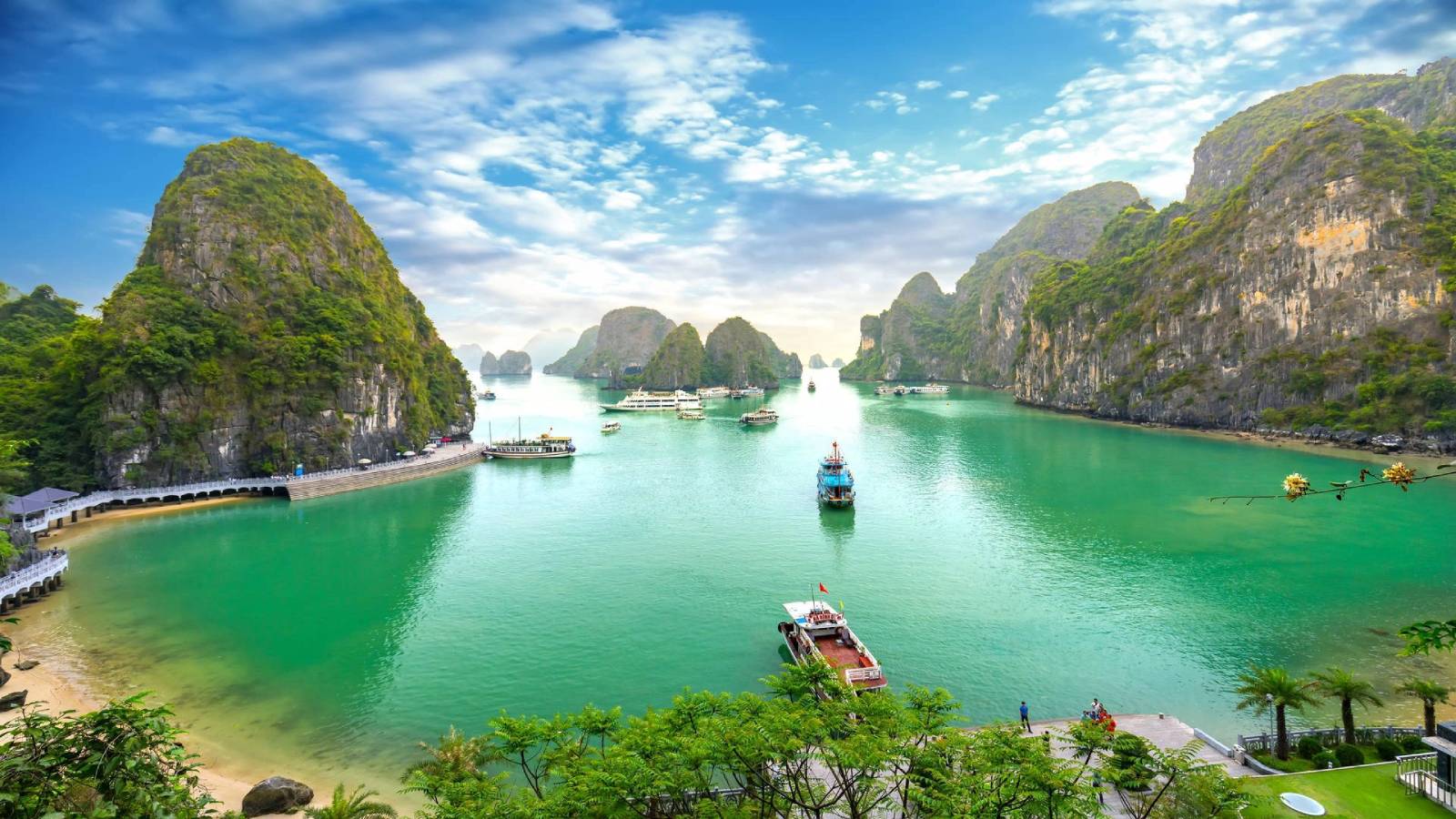 Best Beaches In Halong Bay, Vietnam