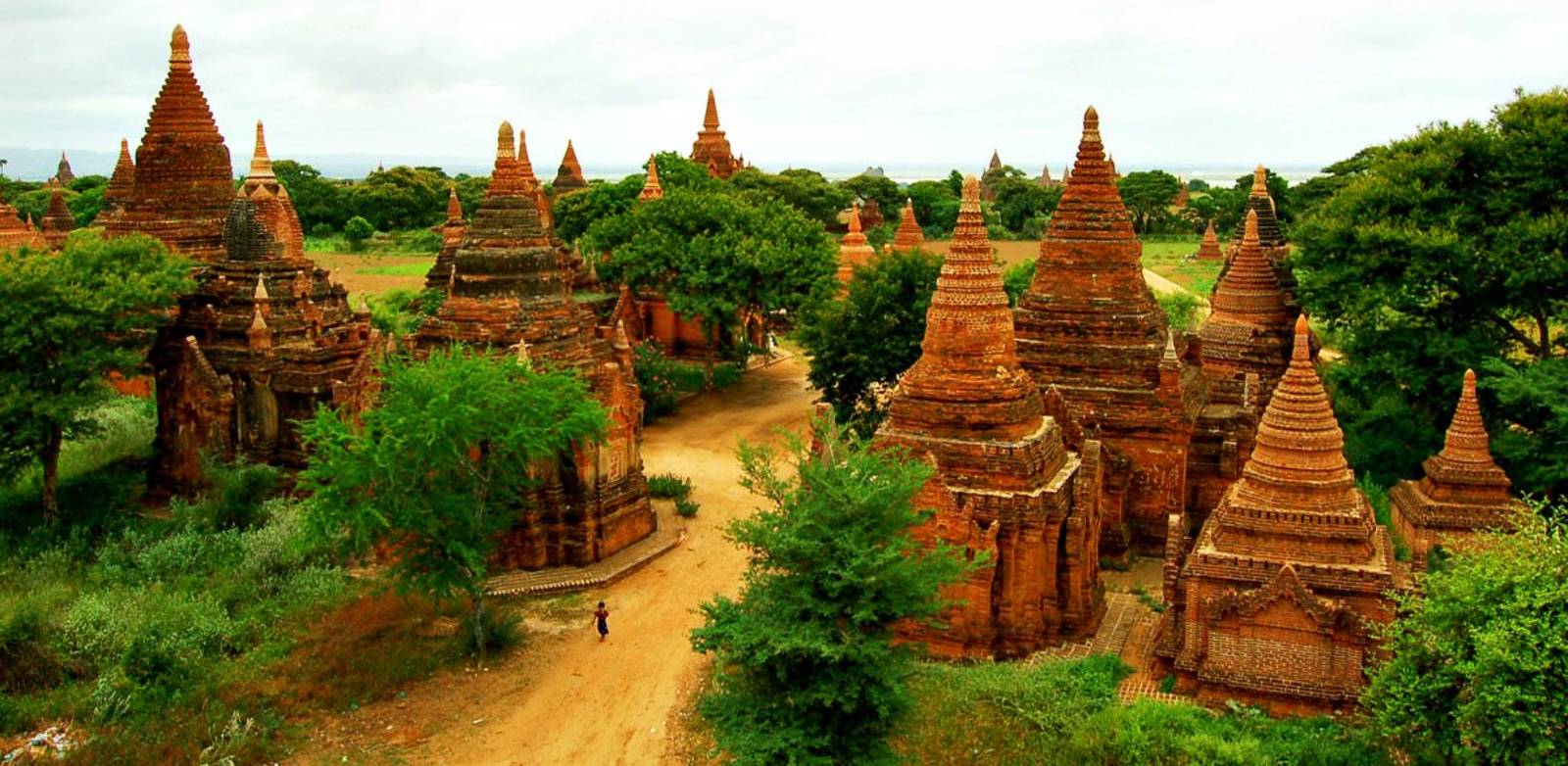 Timeless temples in the ancient capital of Bagan