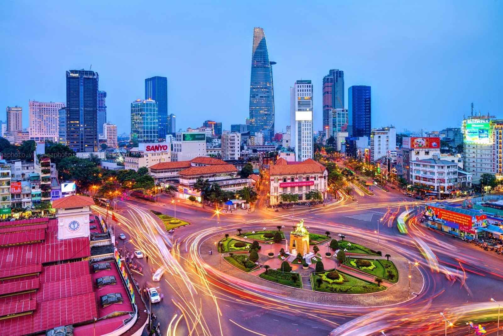 Vietnam luxury tours;best luxury tour vietnam;luxury vietnam;vietnam luxury private tours;luxury gold vietnam;vietnam tours;private tour vietnam;luxury tours vietnam and cambodia;vietnam small group tour