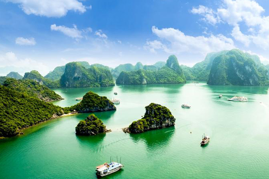 Ha Long Bay by La Vela Junks 2 Days